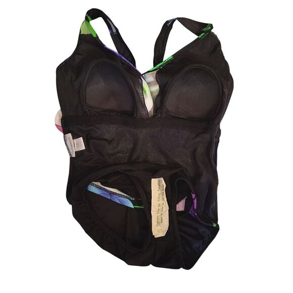 Croft & Barrow Black Purple Tropical One Piece Slimming Swimsuit Size 10 NWT - Picture 7 of 10
